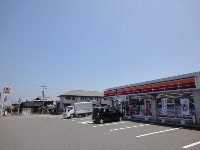 Convenience store. 651m to Circle K Kameyama Tenjin store (convenience store)