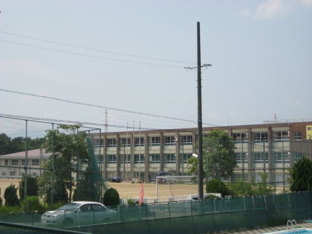 Primary school. Municipal Oyamada 660m east to elementary school (elementary school)