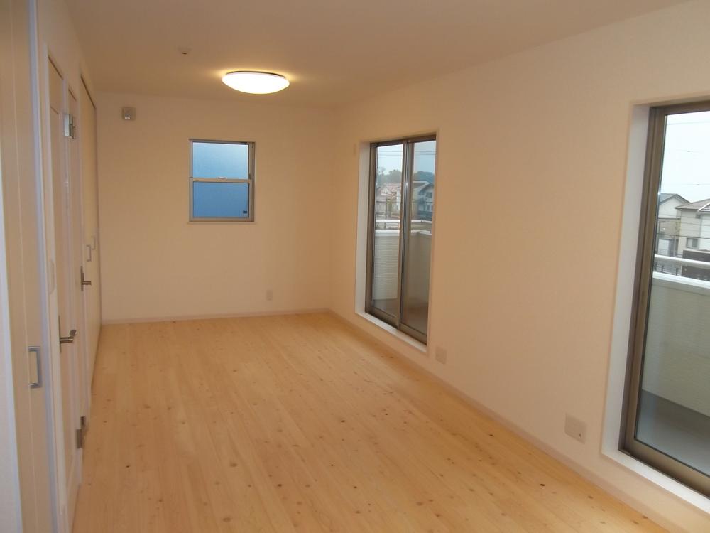 Non-living room. Indoor (05 May 2013) Shooting