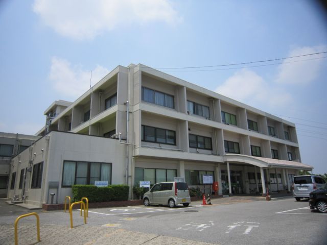 Hospital. 710m to Kuwana City Hospital (Hospital)