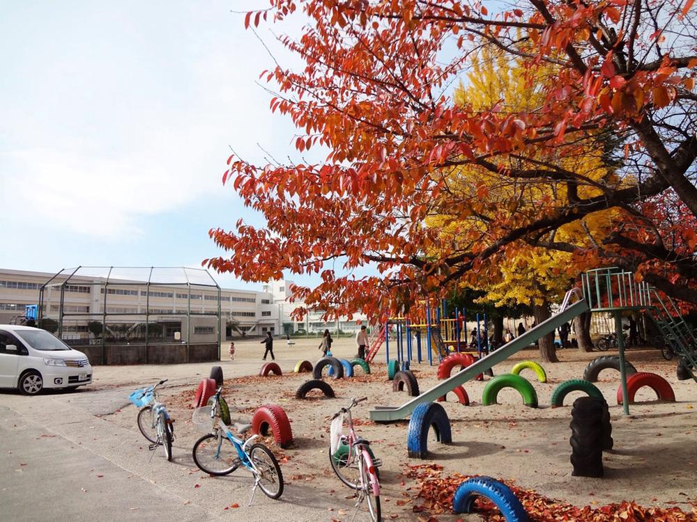 Primary school. Kuwana City gains world elementary school up to 400m