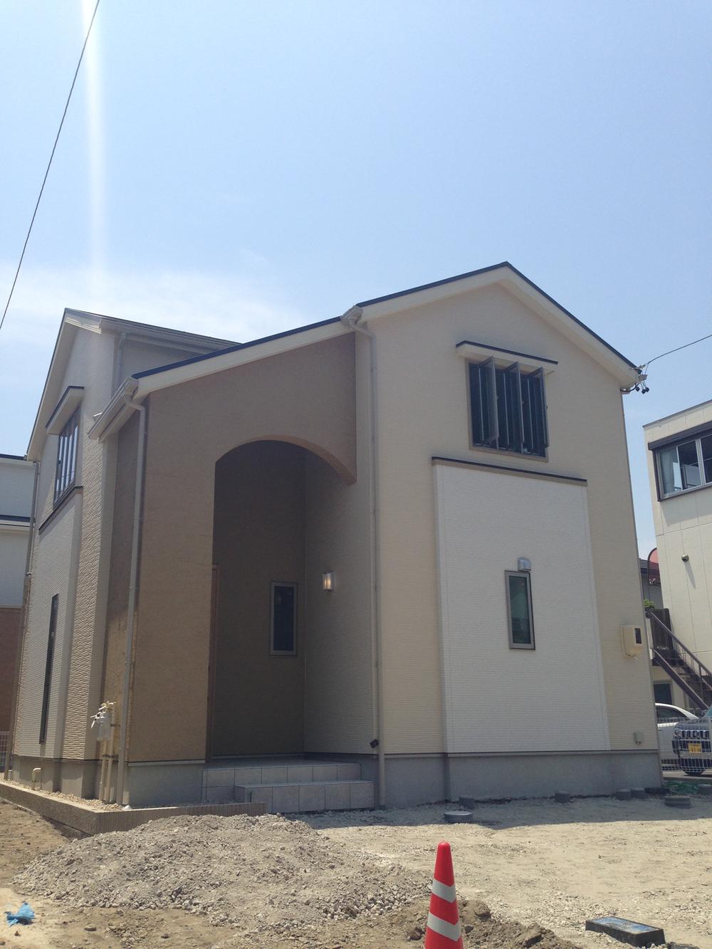 Local appearance photo. Nearing completion of local (No.A)