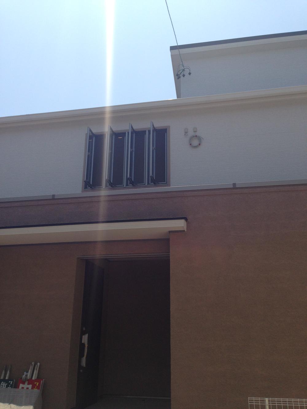 Local appearance photo. Nearing completion of local (No.C)