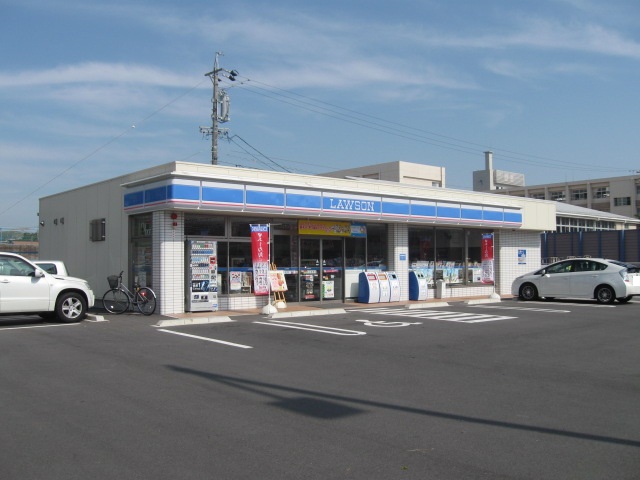 Convenience store. 530m until Lawson Kuwana Yada store (convenience store)