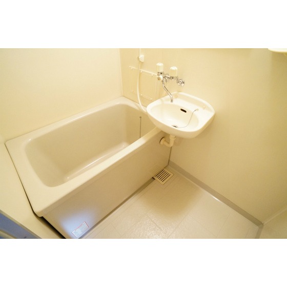 Bath. Same property separate room photo