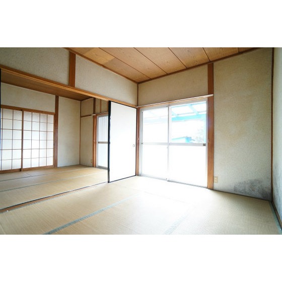 Living and room. Japanese-style room 6 Pledge + Japanese-style room 6 quires