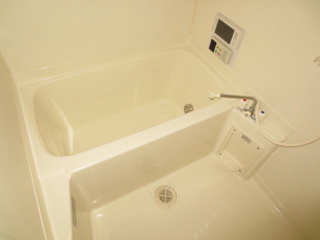 Bath. Bus (add-fired ・ Ventilation drying function ・ TV)