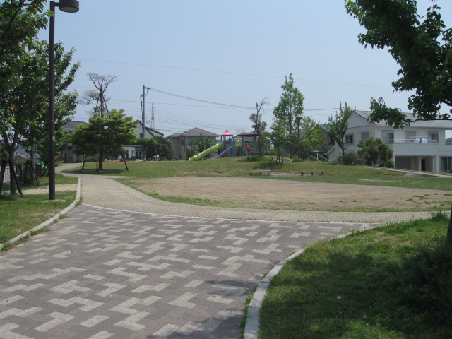 park. 60m to Ogawara Park (park)