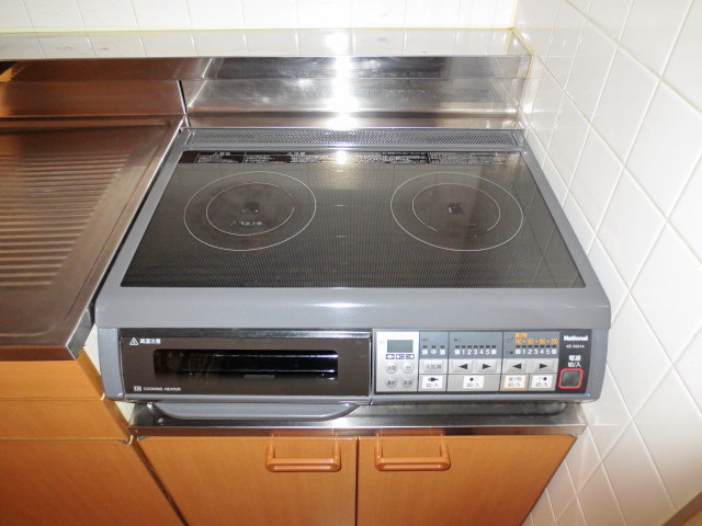 Kitchen. IH cooker