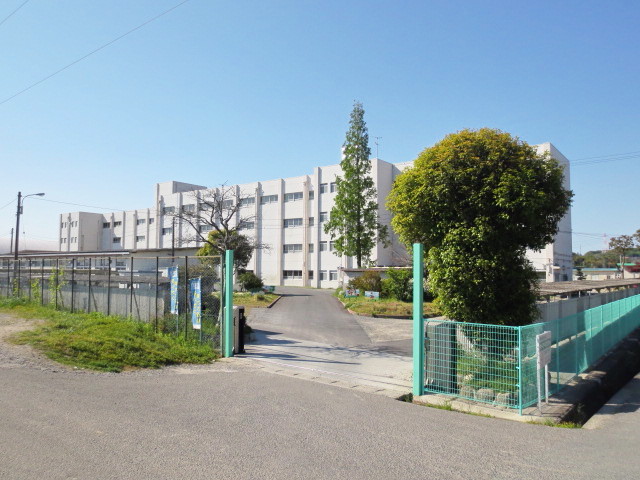 Junior high school. Kuwana City Masakazu until junior high school (junior high school) 1320m