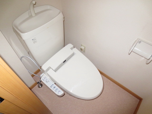 Toilet. Toilet (warm water cleaning toilet seat)