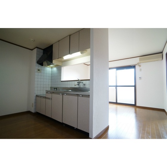 Kitchen. Same property separate room photo