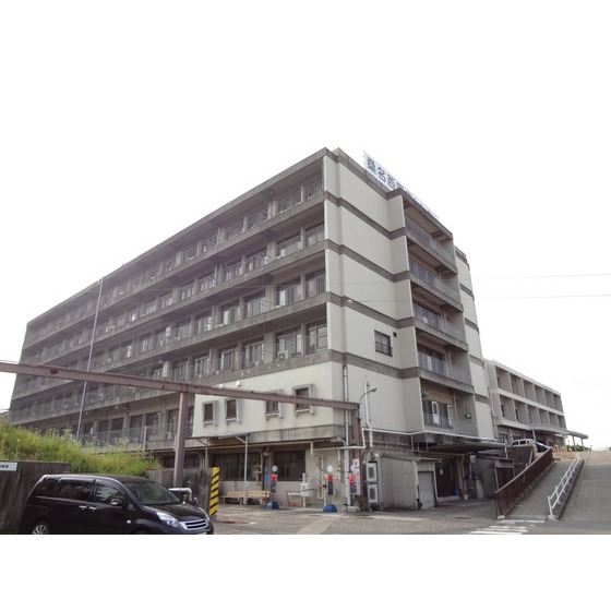 Hospital. Kuwananishi 3400m until the Medical Center (hospital)