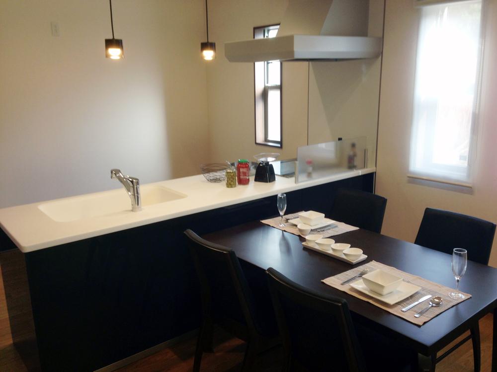 Kitchen. Indoor (12 May 2013) Shooting