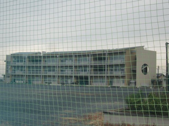 Junior high school. Municipal Kisosaki 1300m up to junior high school (junior high school)