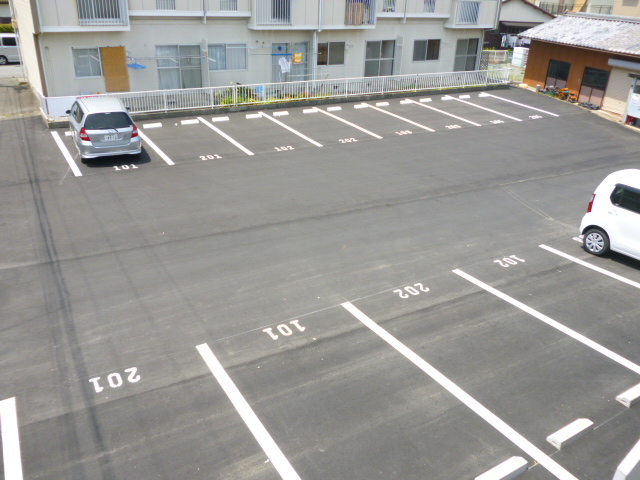 Parking lot