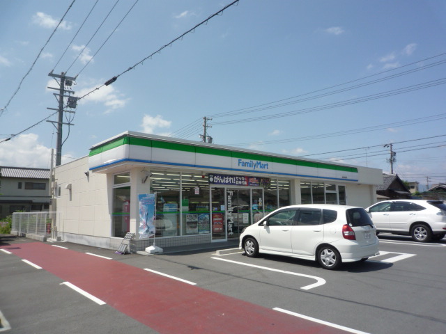 Convenience store. FamilyMart Matsusaka Motoori store up (convenience store) 408m