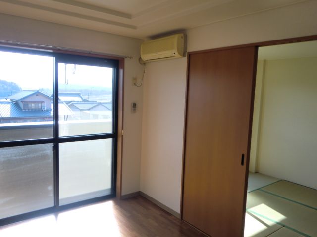 Living and room
