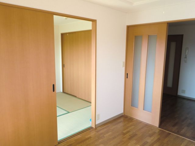 Living and room