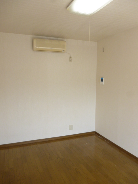 Other room space. Western style room