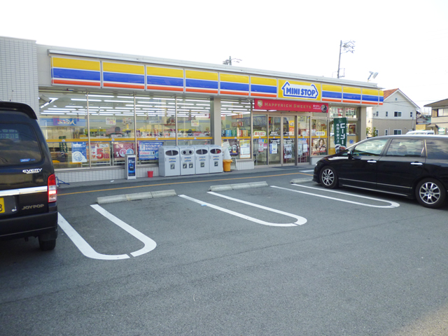 Convenience store. MINISTOP Matsusaka Matsugasaki Station store up to (convenience store) 390m