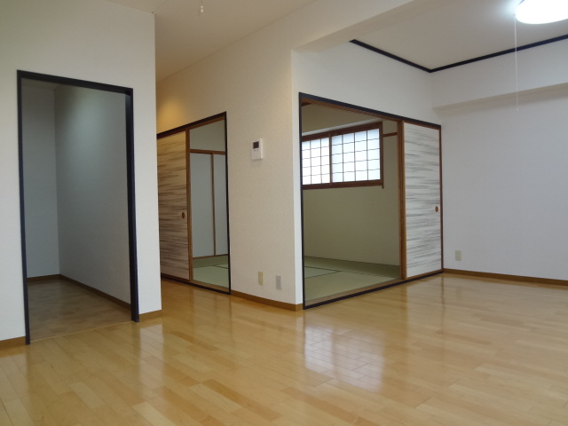 Living and room