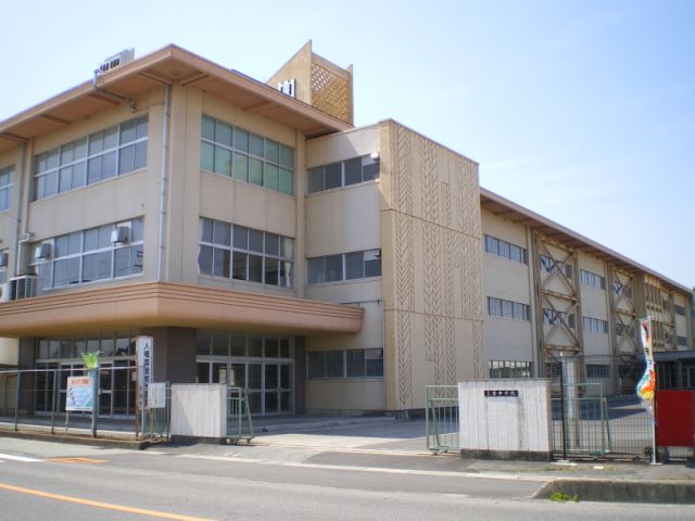 Junior high school. Municipal Mikumo until junior high school (junior high school) 970m