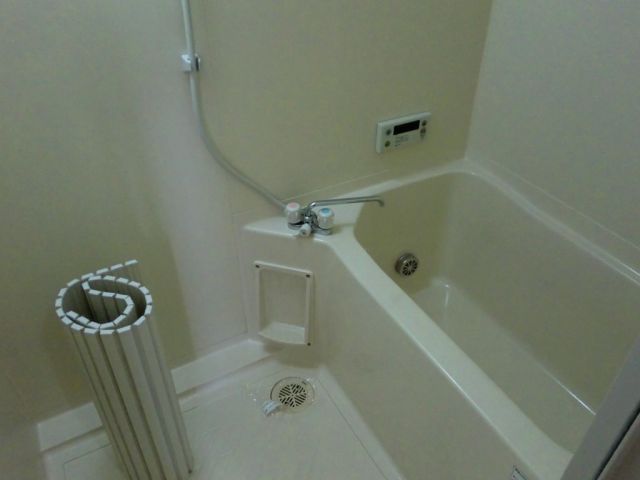 Bath. Additional heating with