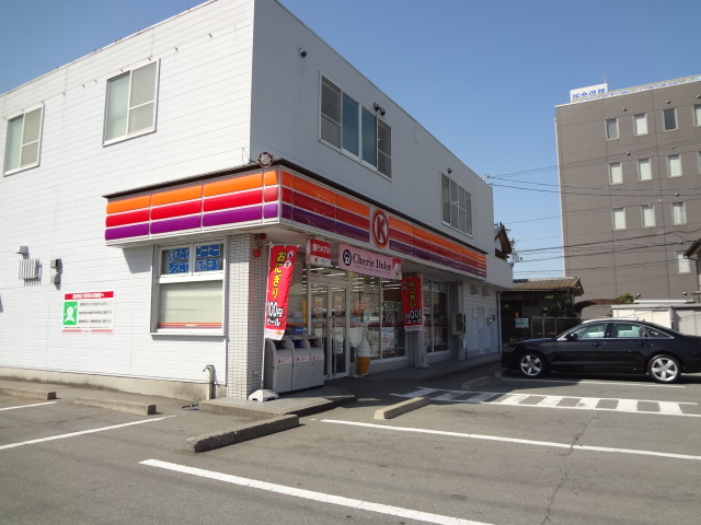 Convenience store. 670m to Circle K Matsusaka central store (convenience store)