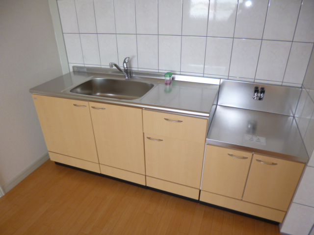 Kitchen. Large kitchen (* ^ _ ^ *) is housed is large (* ^ _ ^ *)