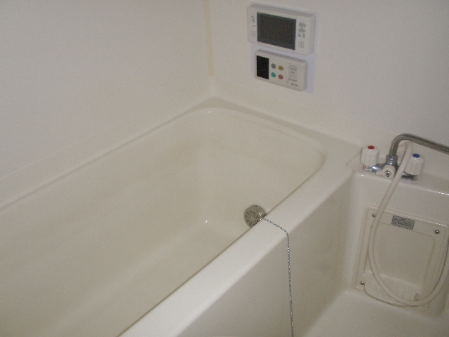 Bath. Isomorphic type