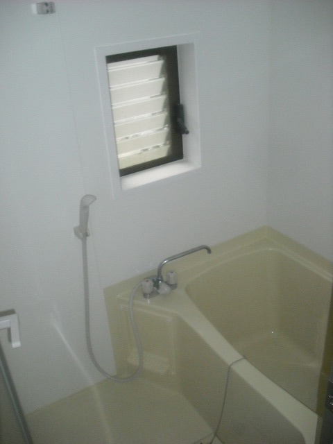 Bath. Pre-unit replacement. 1216 is the size.
