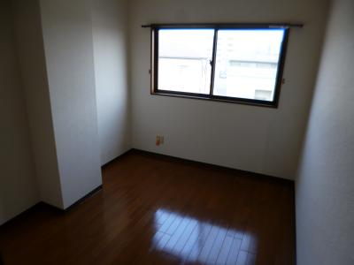 Other room space. Flooring