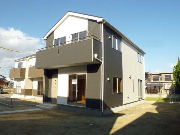 Local appearance photo. Local (12 May 2013) Shooting