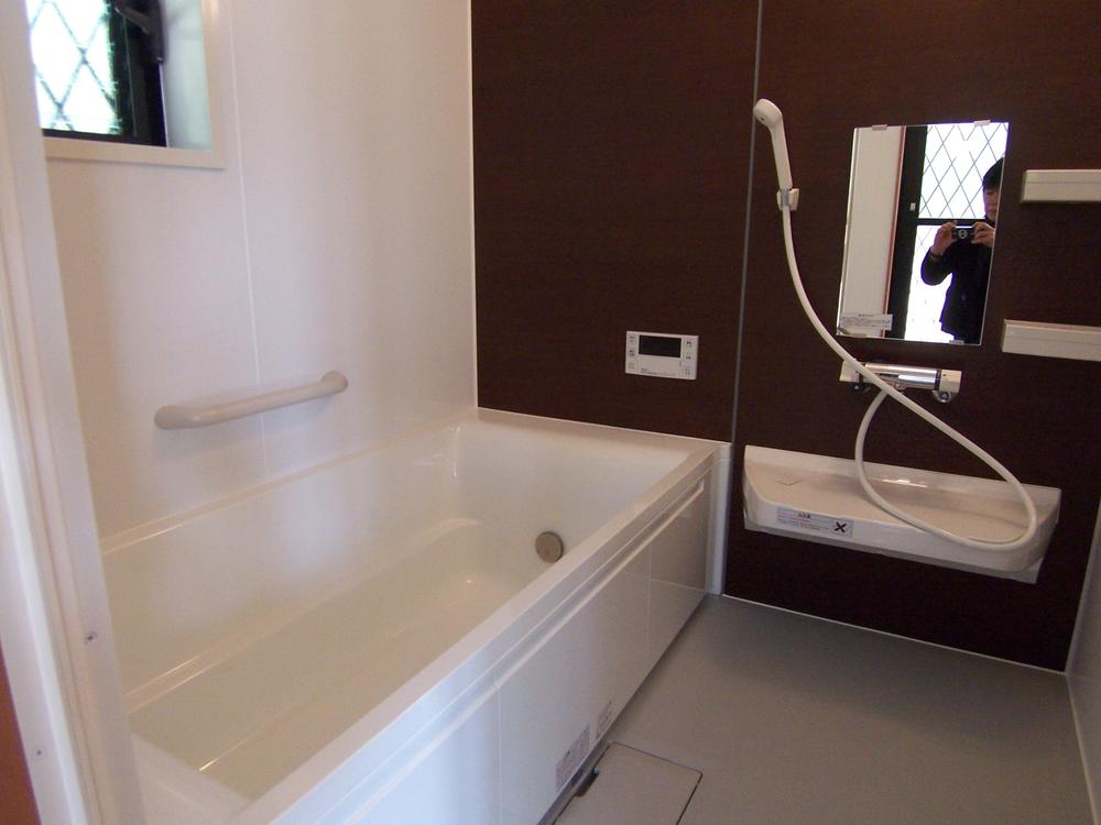 Bathroom. Loose system bus.  can relax, We finished with a calm color. 