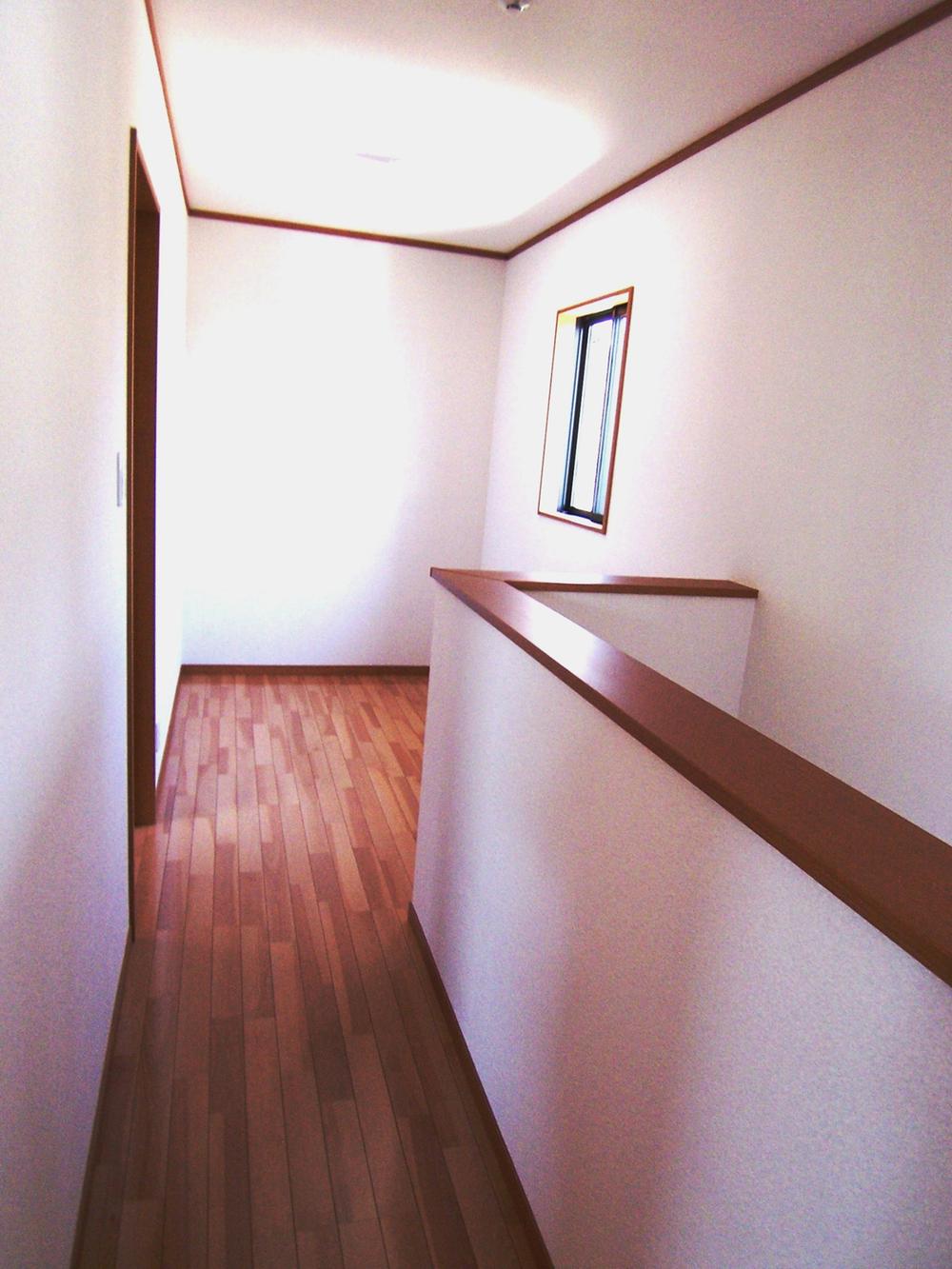 Other introspection. Wide 2F Hall. 