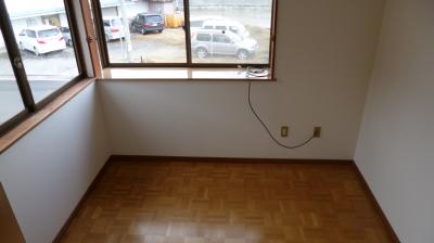 Other room space. Flooring