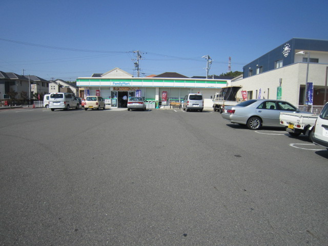 Convenience store. FamilyMart Asahi Koyodai store up (convenience store) 774m