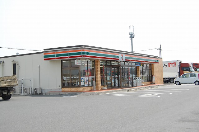 Convenience store. Seven-Eleven Komono-cho Nagai store up (convenience store) 750m