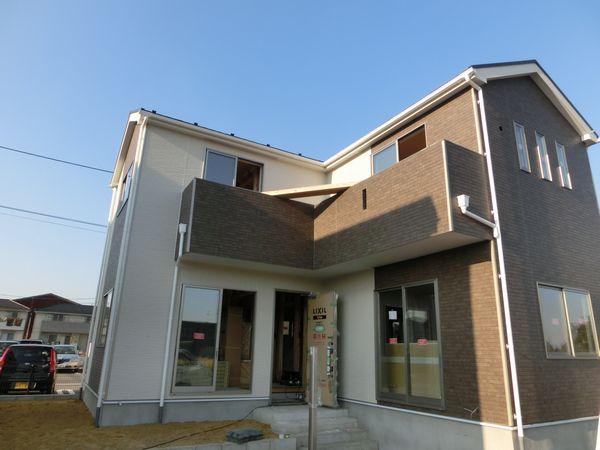 Local appearance photo. Local (12 May 2013) Shooting