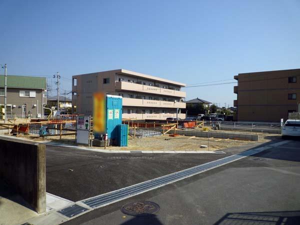 Local appearance photo. Local (11 May 2013) Shooting