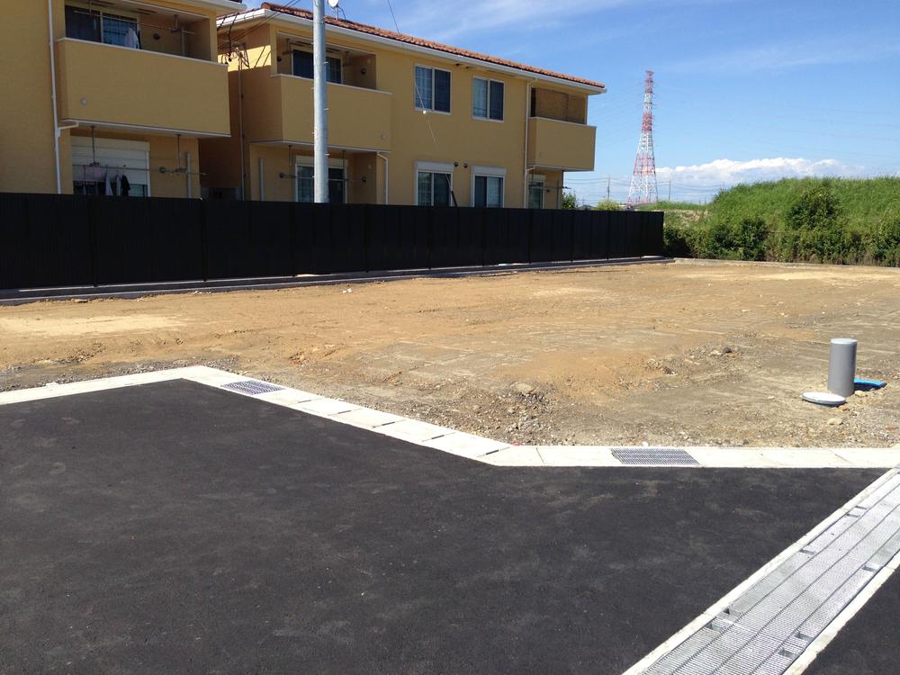 Local appearance photo. Local (10 May 2013) Shooting