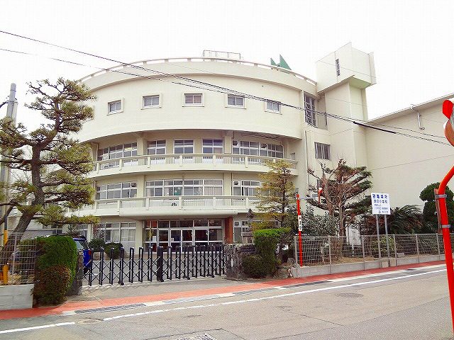 Primary school. 1040m Asahi up to elementary school (elementary school)