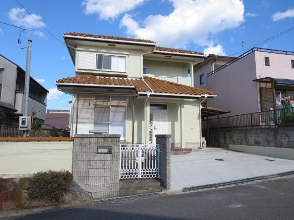 Local appearance photo. Streets with a blue sky and the park open feeling ☆