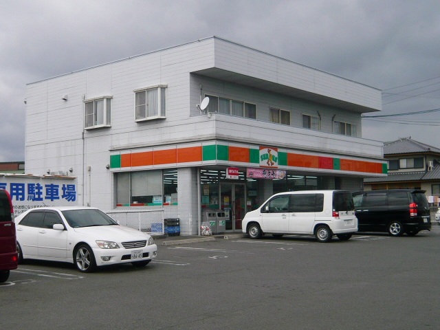 Convenience store. Thanks Suzuka Sanjo store up (convenience store) 588m