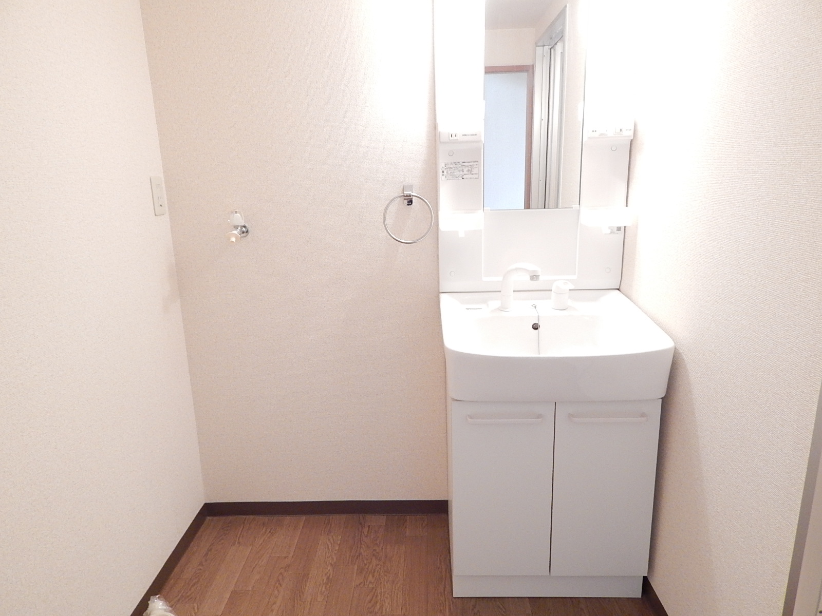 Washroom. The vanity next to, There is a washing machine storage ☆