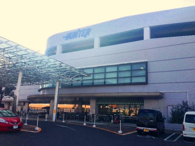 Shopping centre. Until Suzuka Hunter Shopping Center 940m walk 12 minutes