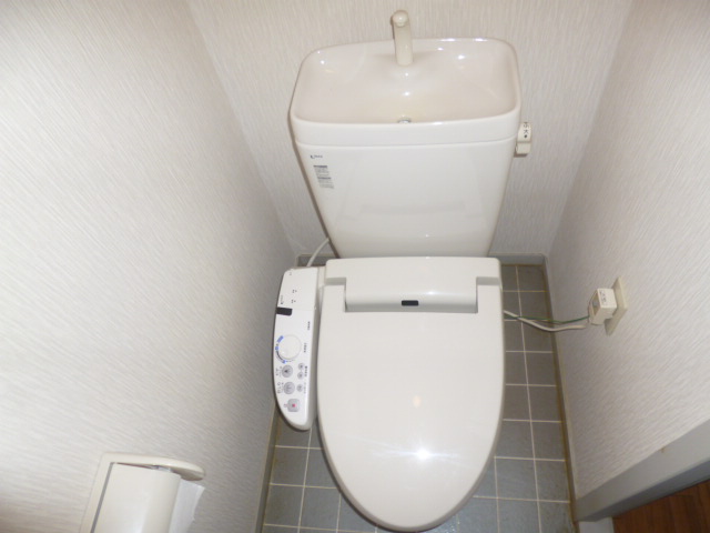 Toilet. Ideal for winter ☆ Washlet is with
