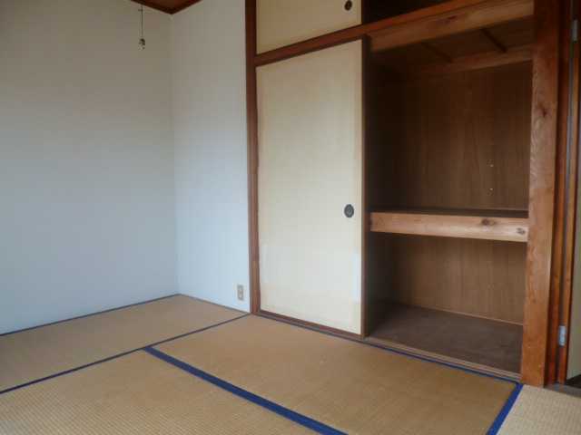 Living and room. Japanese-style loose ☆