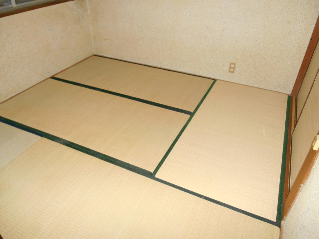 Other room space. Japanese-style room 4.5 tatami